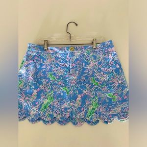 LILLY PULITZER SIZE 8 SKORT! THESE ARE IN PRISTINE CONDITION